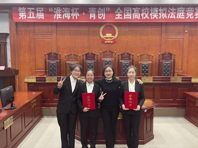 09de3bdd831e5f19eb6e1fc079e3635 09de3bdd831e5f19eb6e1fc079e3635